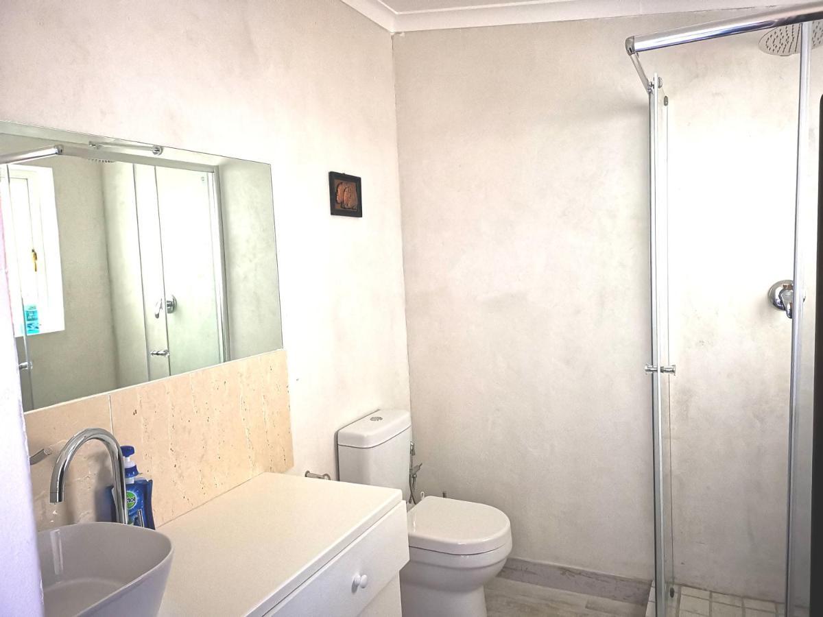 Rachawadee Accomodation​ & Health Spa Simon's Town Luaran gambar